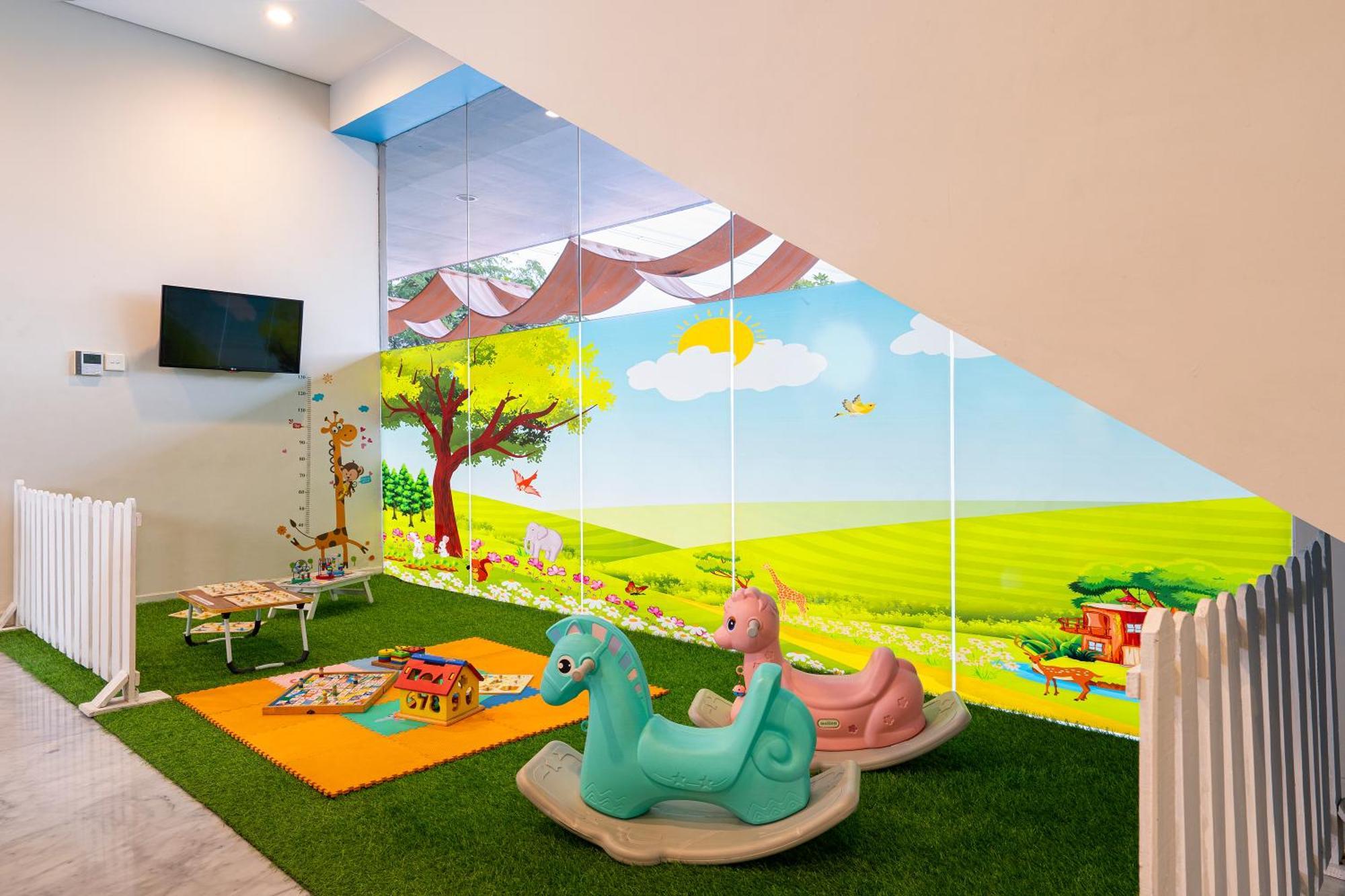 Batiqa Hotel & Apartments Karawang Luaran gambar