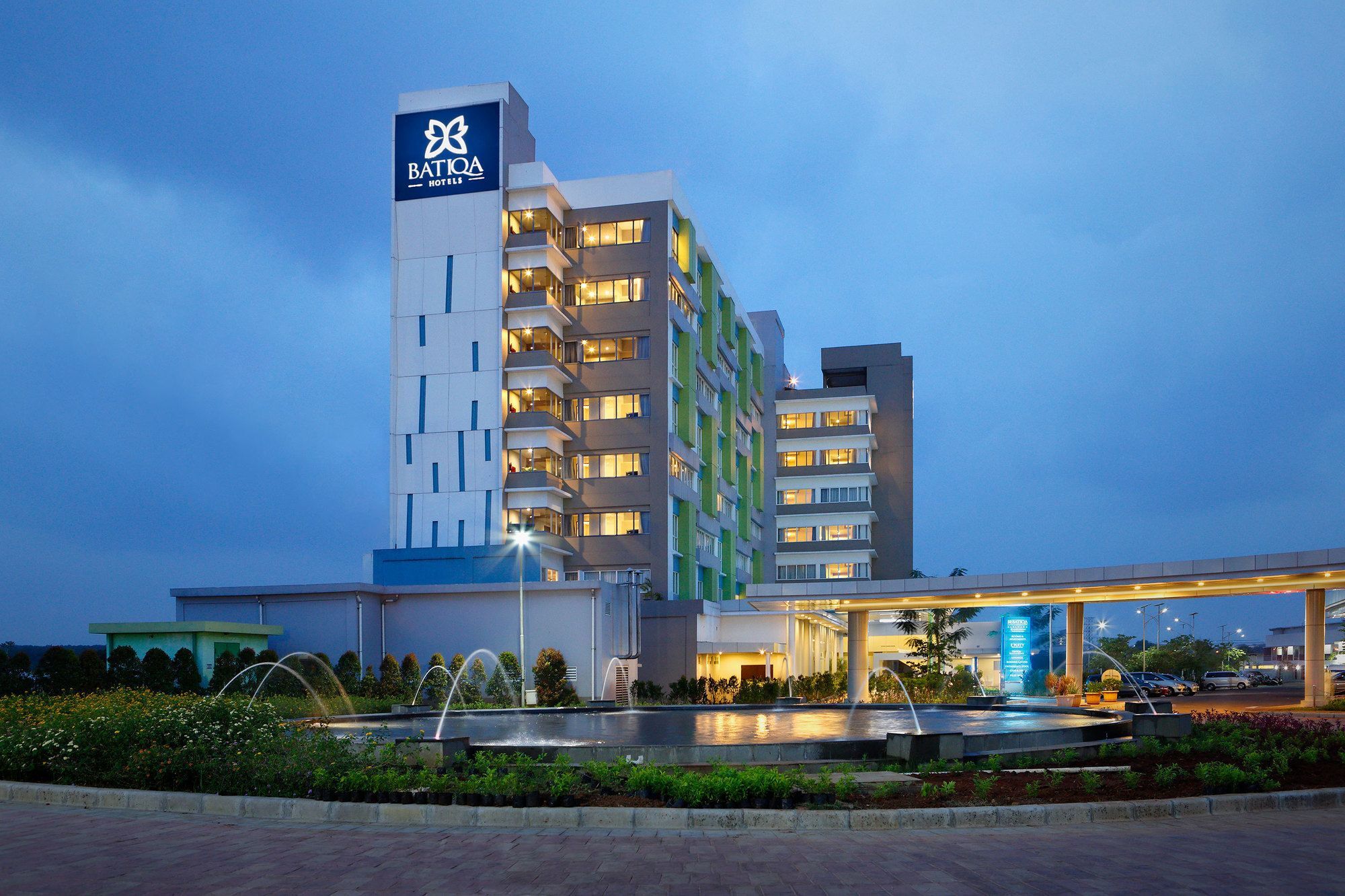Batiqa Hotel & Apartments Karawang Luaran gambar